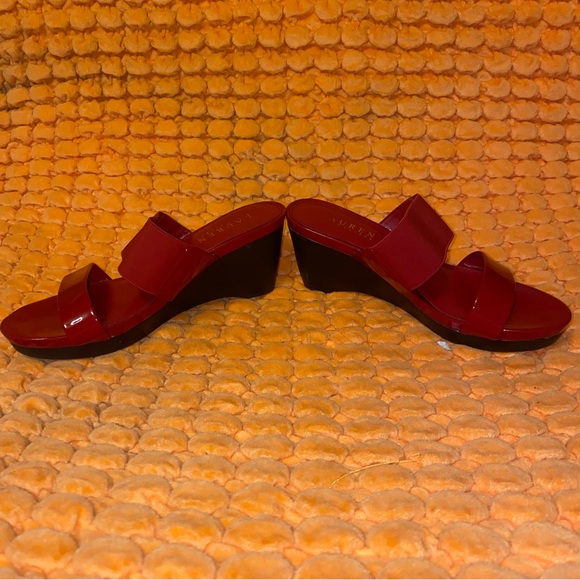 Lauren RALPH LAUREN Women's Rhianna Platform Slide Sandal
Red Patent Leather - Picture 4 of 6